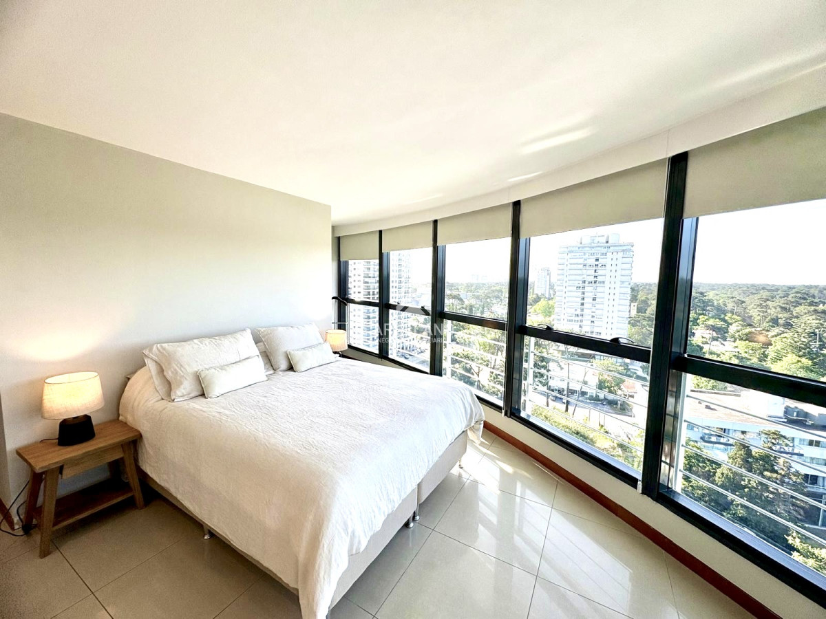 Apartamento ID.5775 - Alquiler temporal apartamento de 2 dormitorios a pasos de Punta Shopping