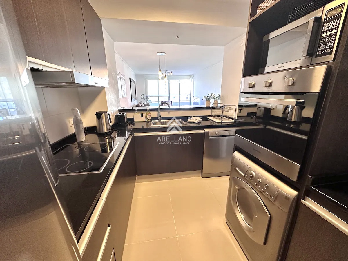 Apartamento ID.5141 - Moderno Apartamento de 2 Dormitorios y Medio en Torre con Servicios, Playa Brava