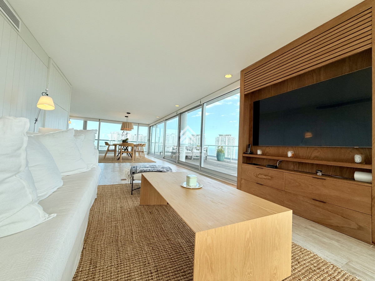 Apartamento ID.5840 - Venta Apartamento Penthouse 3 dormitorios con parrillero propio en alquiler temporario, Roosevelt Brava, Punta del Este