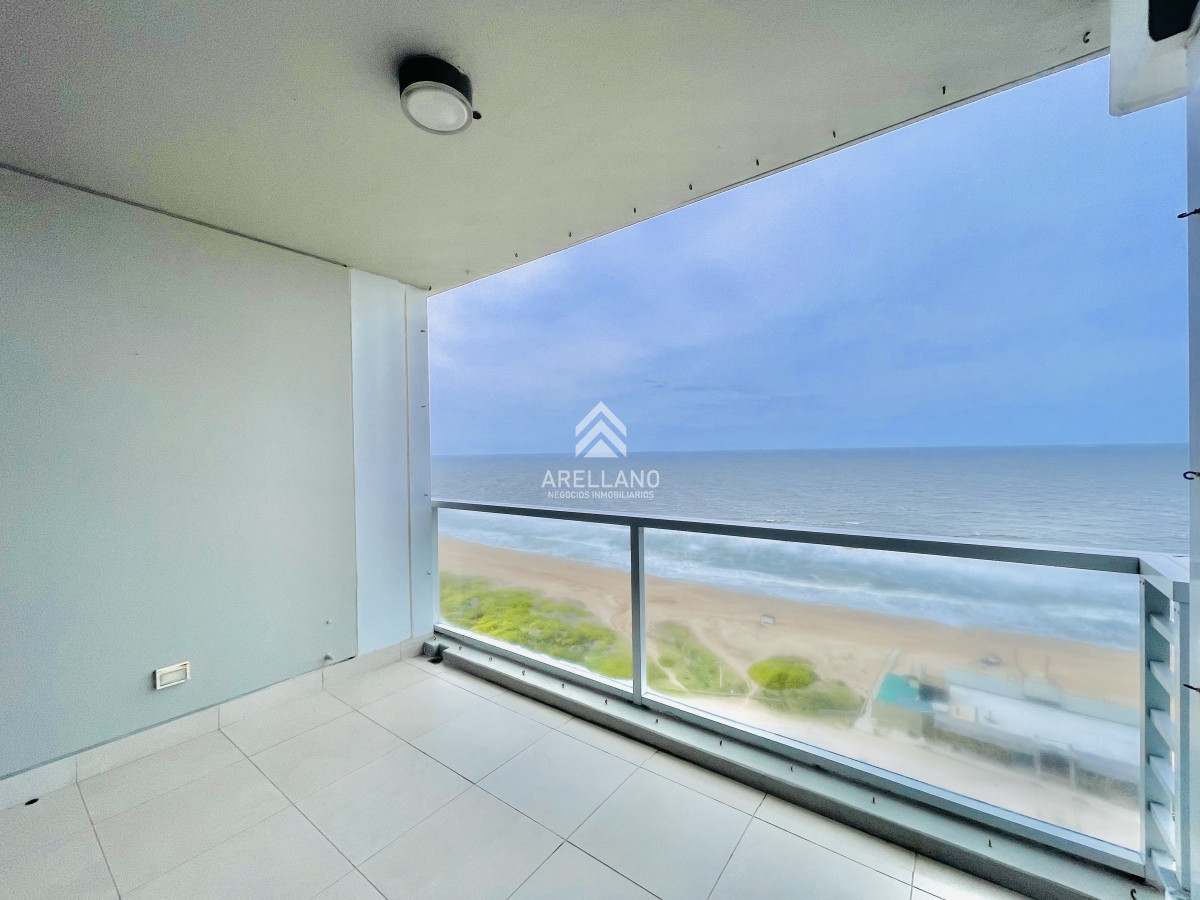 Apartamento ID.3986 - Moderno Apartamento de 2 Dormitorios en Le Parc, Playa Brava. Punta del Este 