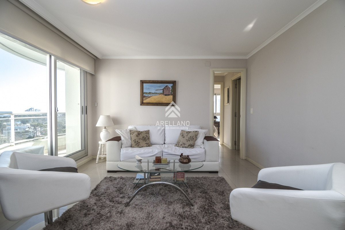 Apartamento ID.6025 - Venta Apartamento 2 Dormitorios en Ocean Drive, Punta del Este