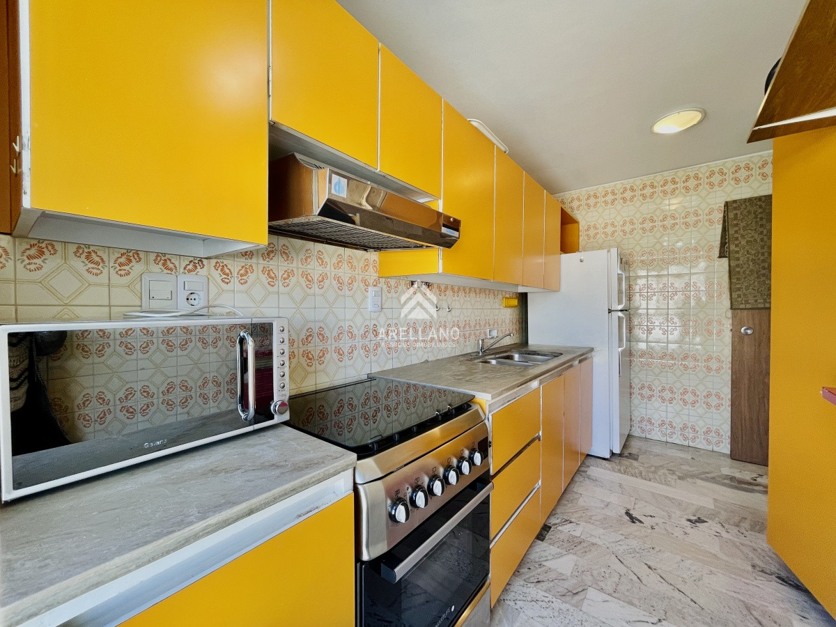 Apartamento ID.6111 - Venta Apartamento 2 Dormitorios Reciclado, Península de Punta del Este