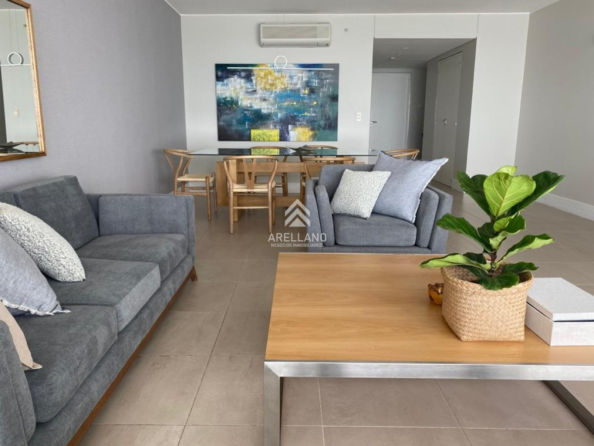Apartamento ID.3986 - Moderno Apartamento de 2 Dormitorios en Le Parc, Playa Brava. Punta del Este 