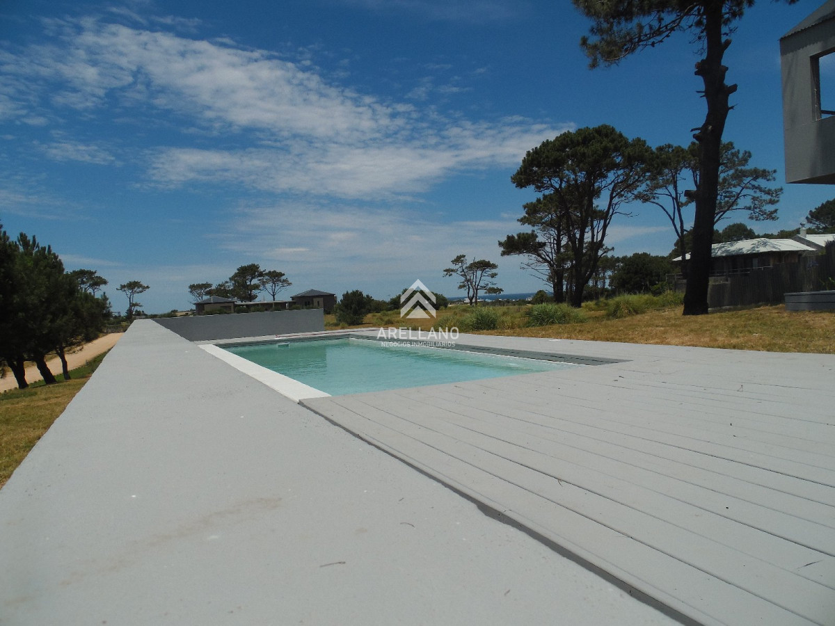 Casa ID.4879 - Excelente Casa de 5 Dormitorios en Barrio Privado Pinar del Faro, José Ignacio