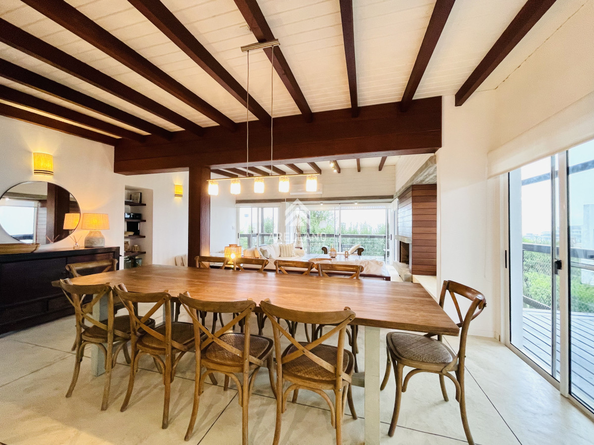 Casa ID.4880 - Excelente Casa de 5 Dormitorios en Manantiales, Punta del Este