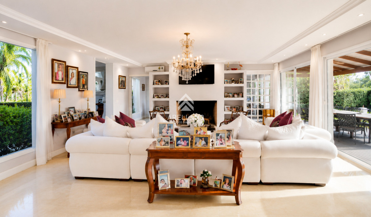 Casa ID.5377 - Venta Excelente Casa de 5 Dormitorios en Barrio Privado La Arbolada, Punta del Este