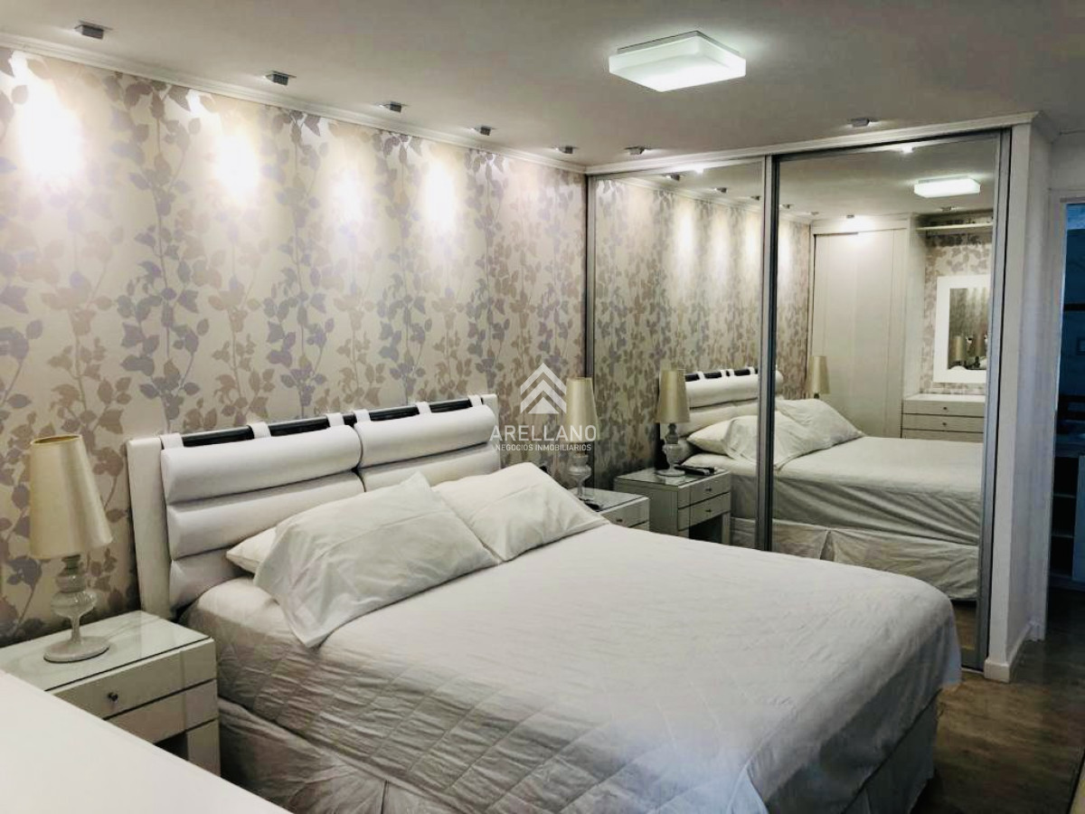Casa ID.5328 - Alquiler temporario de casa con 3 Dormitorios con piscina y barbacoa en Jardines de Córdoba, Punta del Este