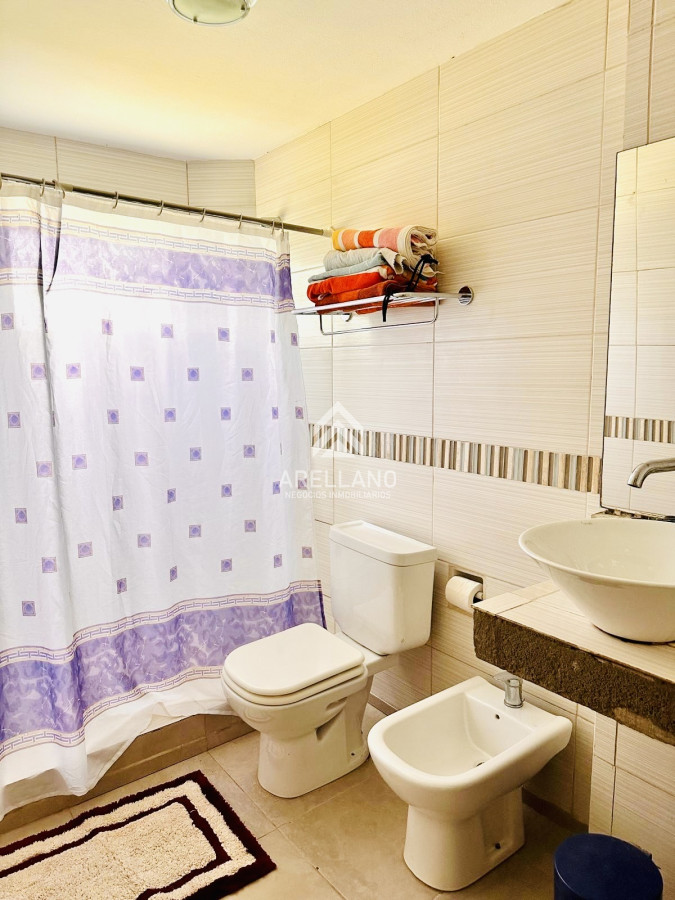 Casa ID.5680 - Alquiler temporal de casa de 3 dormitorios con gran parque en playa mansa, Punta del Este