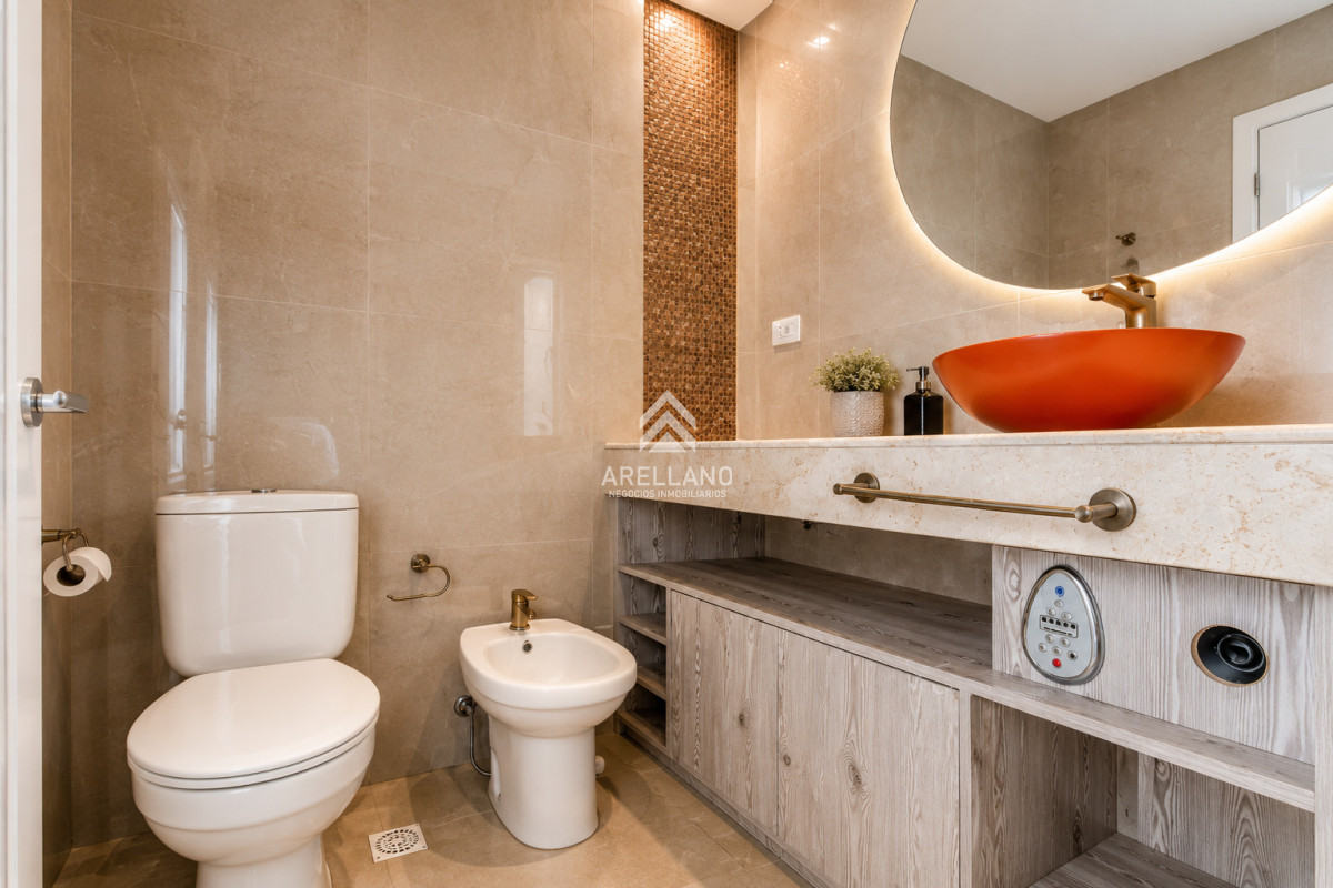 Casa ID.5377 - Venta Excelente Casa de 5 Dormitorios en Barrio Privado La Arbolada, Punta del Este