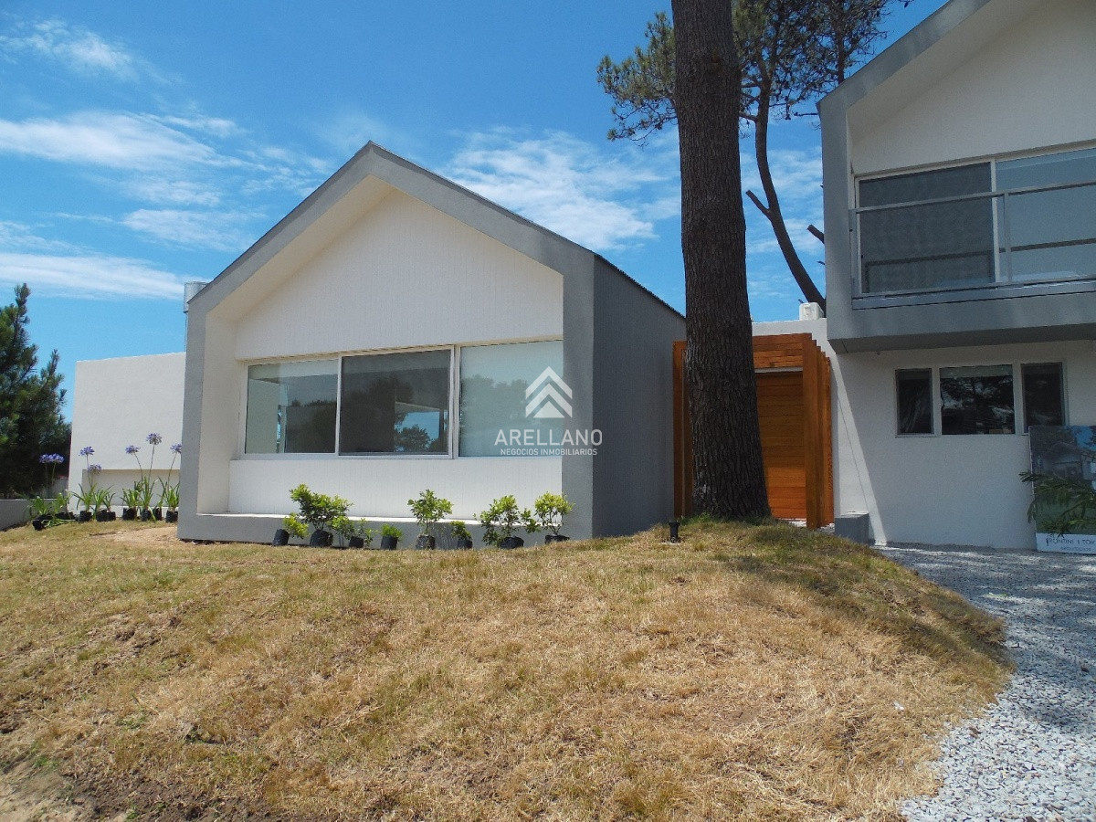 Casa ID.4879 - Excelente Casa de 5 Dormitorios en Barrio Privado Pinar del Faro, José Ignacio
