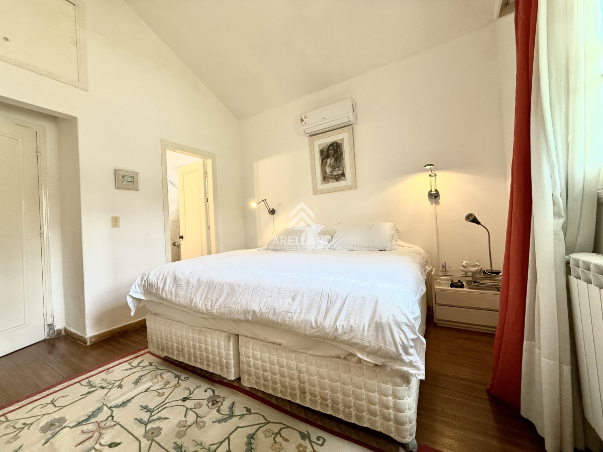 Casa ID.5680 - Alquiler temporal de casa de 3 dormitorios con gran parque en playa mansa, Punta del Este