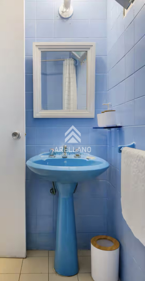 Casa ID.6588 - Gran Casa en Venta sobre el Mar de 5 Dormitorios y Dependencia en Península, Punta del Este