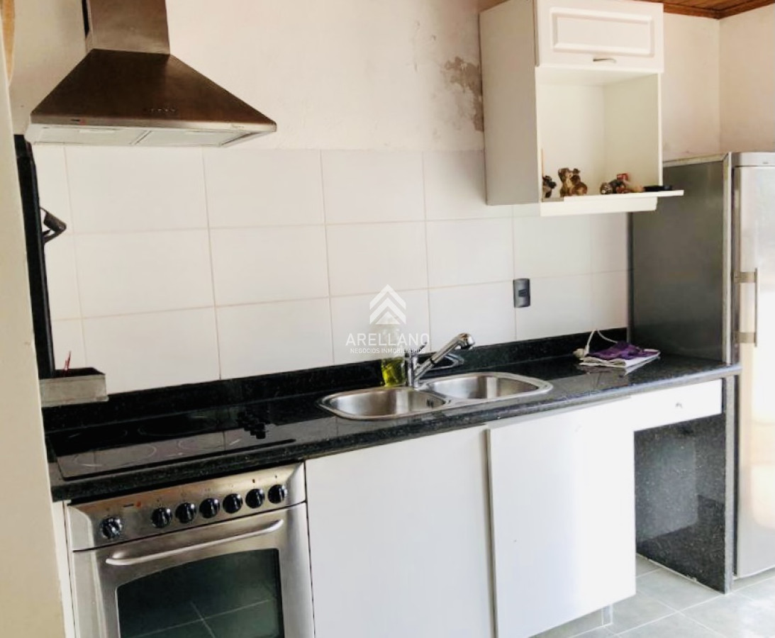 Casa ID.5328 - Alquiler temporario de casa con 3 Dormitorios con piscina y barbacoa en Jardines de Córdoba, Punta del Este