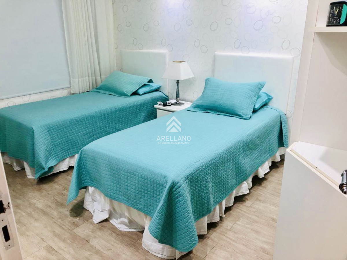 Casa ID.5328 - Alquiler temporario de casa con 3 Dormitorios con piscina y barbacoa en Jardines de Córdoba, Punta del Este