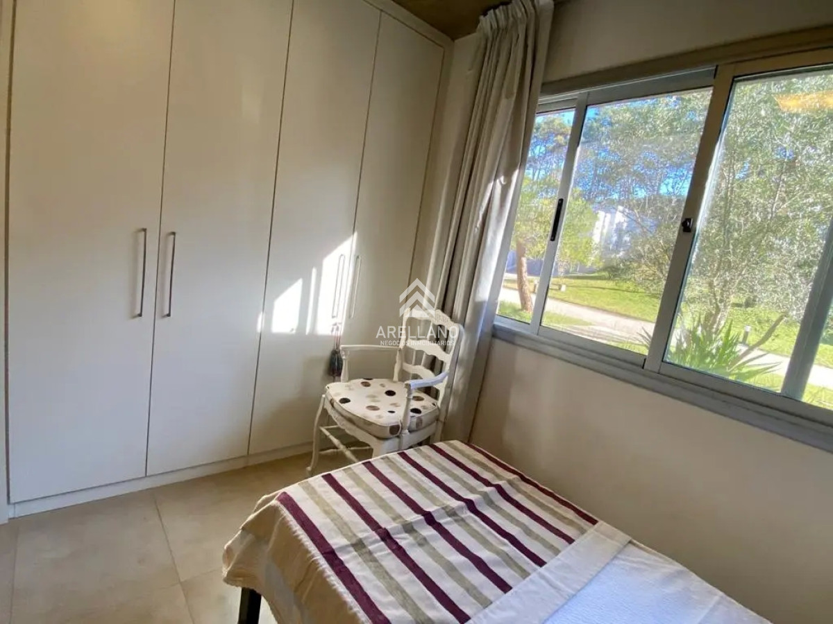 Casa ID.4267 - Venta y alquiler de maravillosa casa de 4 dormitorios en barrio privado, Playa Brava, Punta del Este