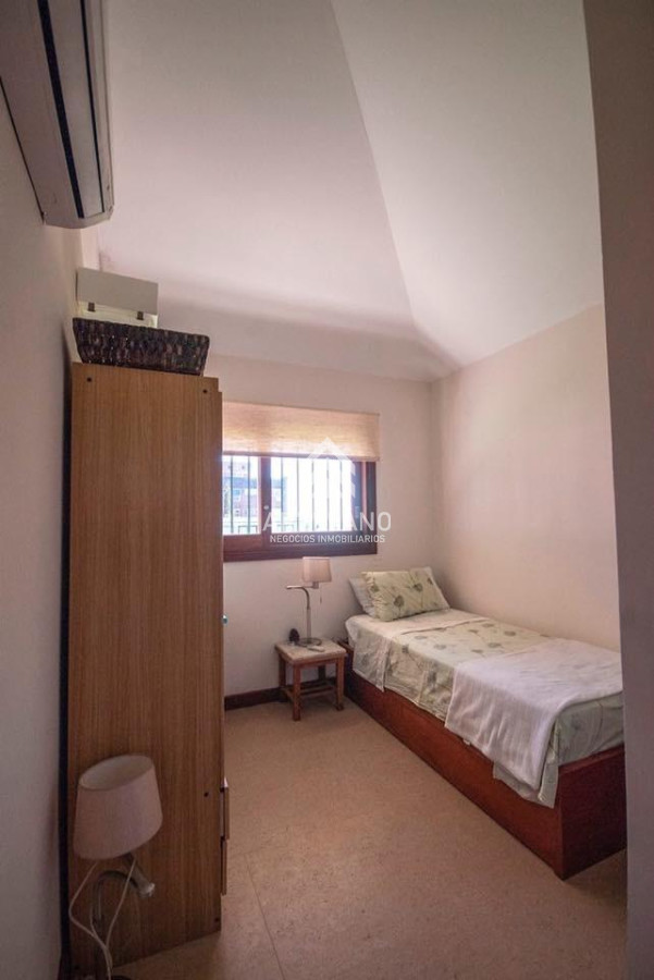 Casa ID.1297 - Casa de 4 Dormitorios y Piscina  Playa Mansa
