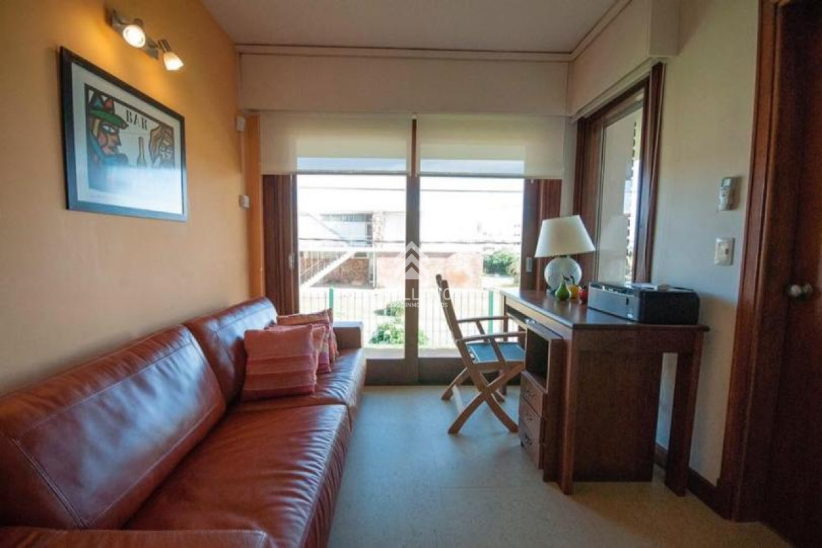 Casa ID.1297 - Casa de 4 Dormitorios y Piscina  Playa Mansa