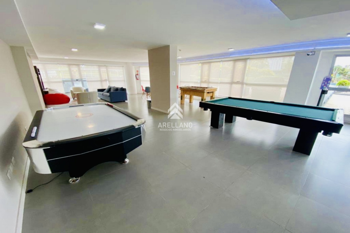 Apartamento ID.5690 - Venta apartamento de 3 dormitorios con parrillero propio en Playa Brava, Punta del Este