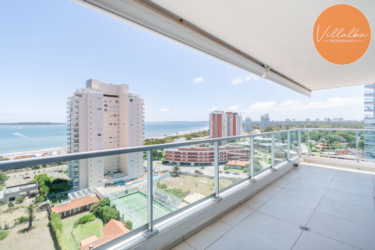 Apartamento ID.1497 - Venta de Excelente Apartamento de 3 Dormitorios con Vista al Mar, Playa Mansa, Punta del Este