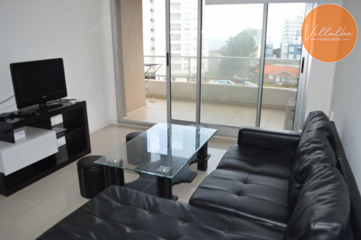 Apartamento ID.1737 - Se vende excelente departamento.