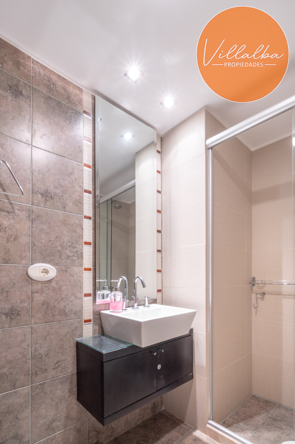 Apartamento ID.1497 - Venta de Excelente Apartamento de 3 Dormitorios con Vista al Mar, Playa Mansa, Punta del Este
