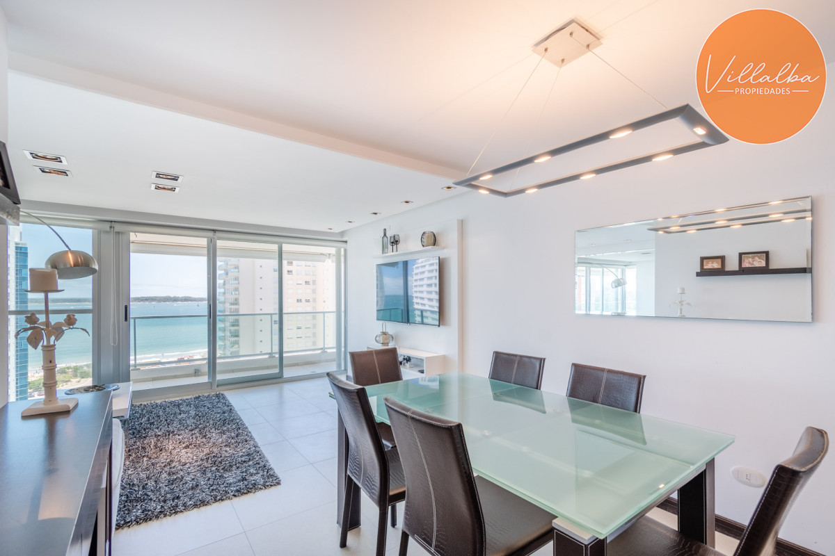 Apartamento ID.1497 - Venta de Excelente Apartamento de 3 Dormitorios con Vista al Mar, Playa Mansa, Punta del Este