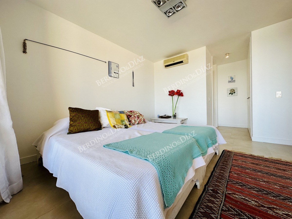 Apartamento ID.2450 -  Apartamento dormitorio y medio 2 baños en Punta Ballena