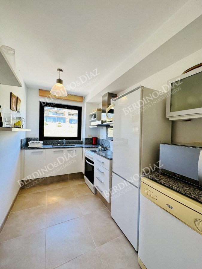 Apartamento ID.2450 -  Apartamento dormitorio y medio 2 baños en Punta Ballena