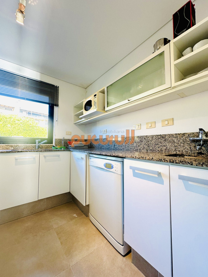Apartamento ID.2247 - Venta de apartamento de 2 dormitorios con parrillero propio en el Lomo de la Ballena