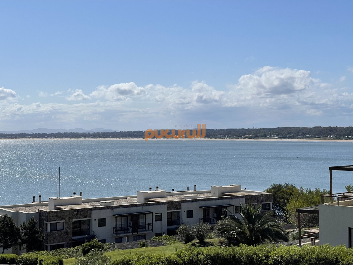 Apartamento ID.1681 - Apartamento de 2 Dormitorios con Vista al Mar y Parrillero en Quartier Punta Ballena