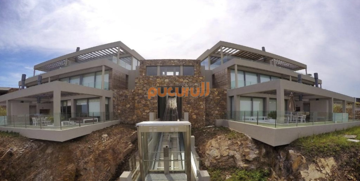 Apartamento ID.2145 - Venta de apartamento de 2 dormitorios y parrillero en la Loma de la Ballena en exlusivo complejo