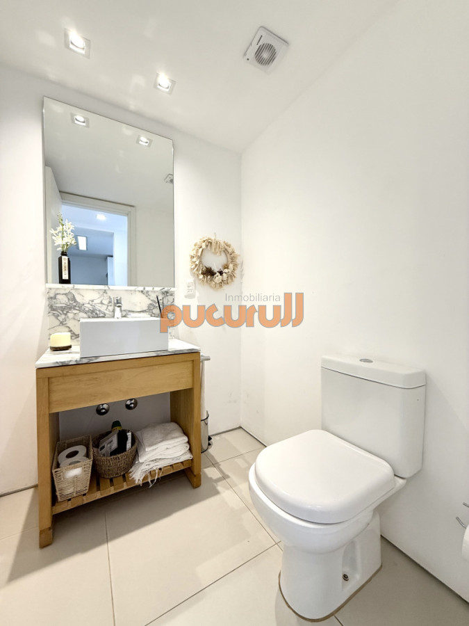 Apartamento ID.2672 - Venta de hermoso departamento de 2 dormitorios más parrillero en Punta Ballena 