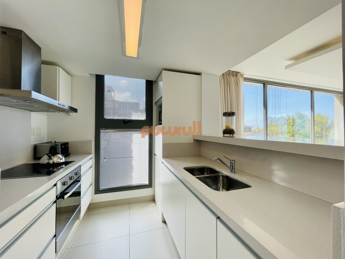 Apartamento ID.2146 - Venta OPORTUNIDAD de exclusivo departamento de tres dormitorios y Parrillero en Punta Ballena