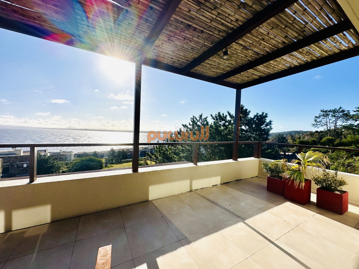 Apartamento ID.2247 - Venta de apartamento de 2 dormitorios con parrillero propio en el Lomo de la Ballena