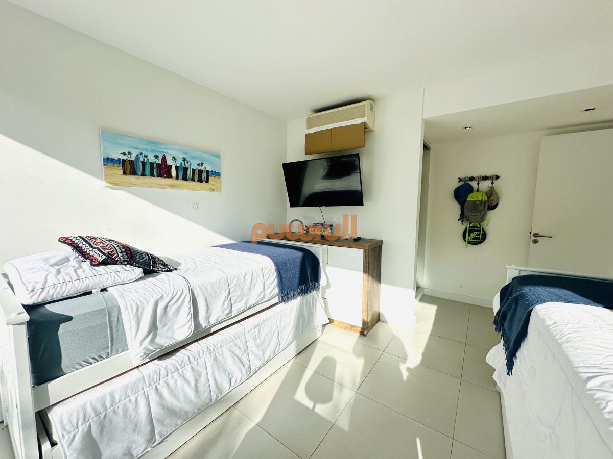 Apartamento ID.2145 - Venta de apartamento de 2 dormitorios y parrillero en la Loma de la Ballena en exlusivo complejo