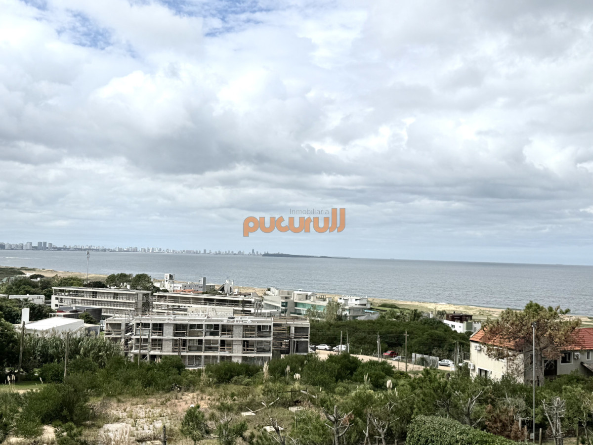 Apartamento ID.2672 - Venta de hermoso departamento de 2 dormitorios más parrillero en Punta Ballena 
