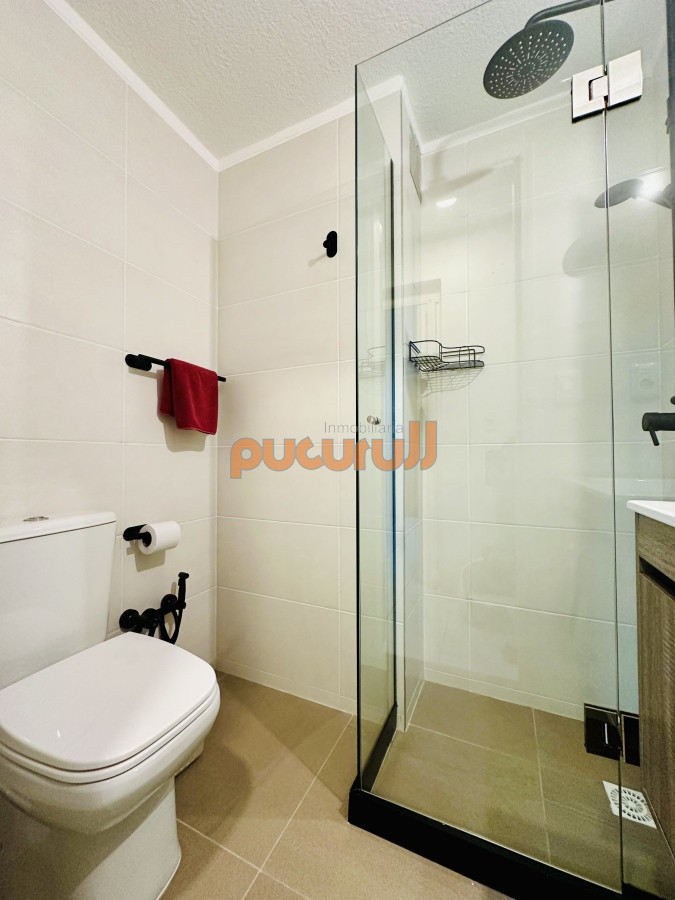 Apartamento ID.1927 - Penthouse de 3 Dormitorios y Terraza Parrillero a metros de Playa Mansa