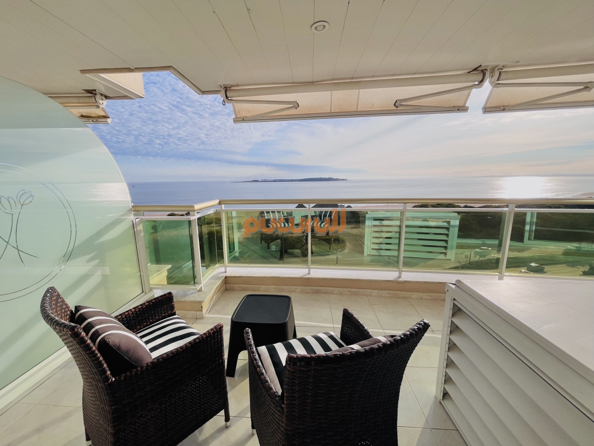 Apartamento ID.1469 - Venta y alquiler temporario de apartamento de tres dormitorios sobre playa Mansa, parada 5