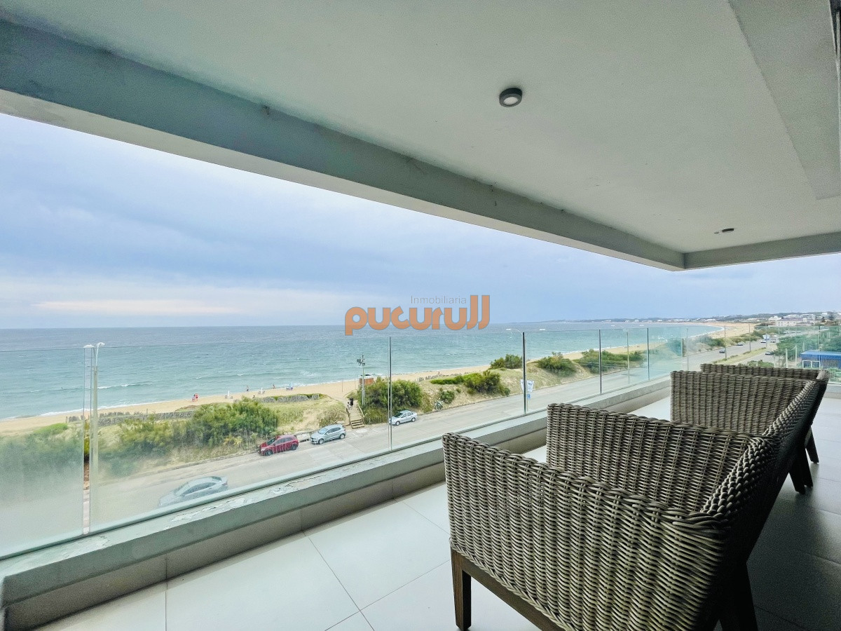 Apartamento ID.1781 - Apartamento de 3 Dormitorios y Parrillero Frente al Mar, Playa Mansa