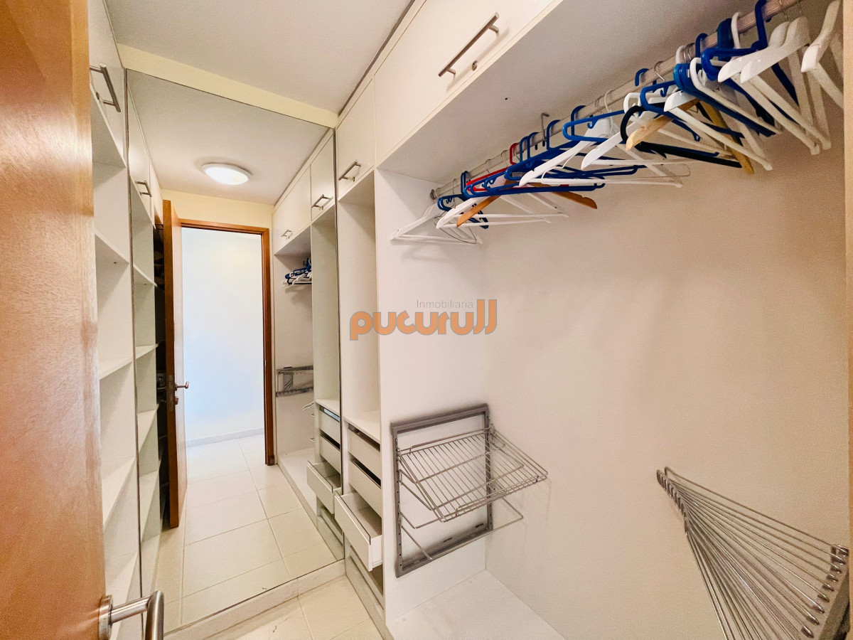 Apartamento ID.2281 - Excelente Apartamento de 2 Dormitorios con Vista al Mar, Playa Mansa