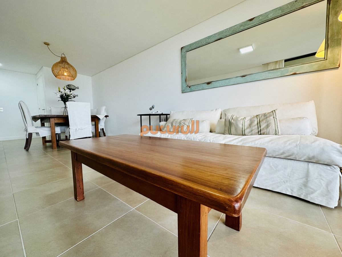 Apartamento ID.1834 - Apartamento de 2 Dormitorios con Parrillero y Vista al Mar en Punta Ballena