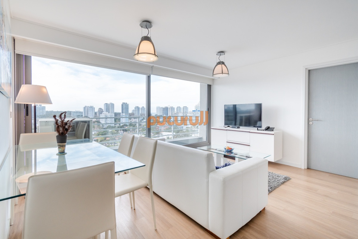 Apartamento ID.1926 - Moderno Apartamento de 2 Dormitorios - Punta del Este