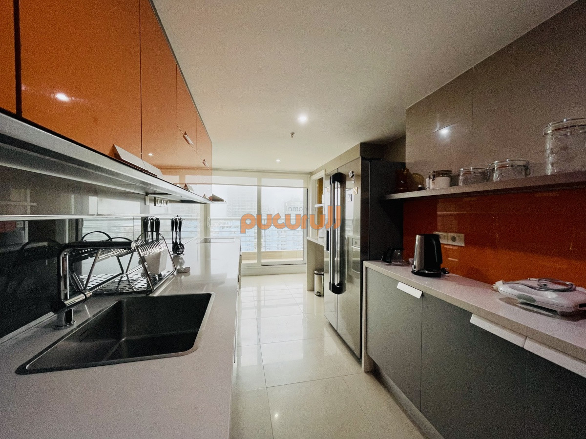 Apartamento ID.1470 - Moderno Apartamento de 3 Suites en Playa Mansa con Vista al Mar