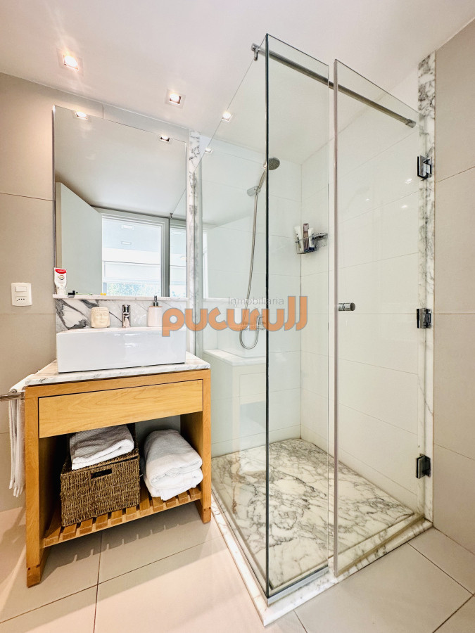 Apartamento ID.2145 - Venta de apartamento de 2 dormitorios y parrillero en la Loma de la Ballena en exlusivo complejo