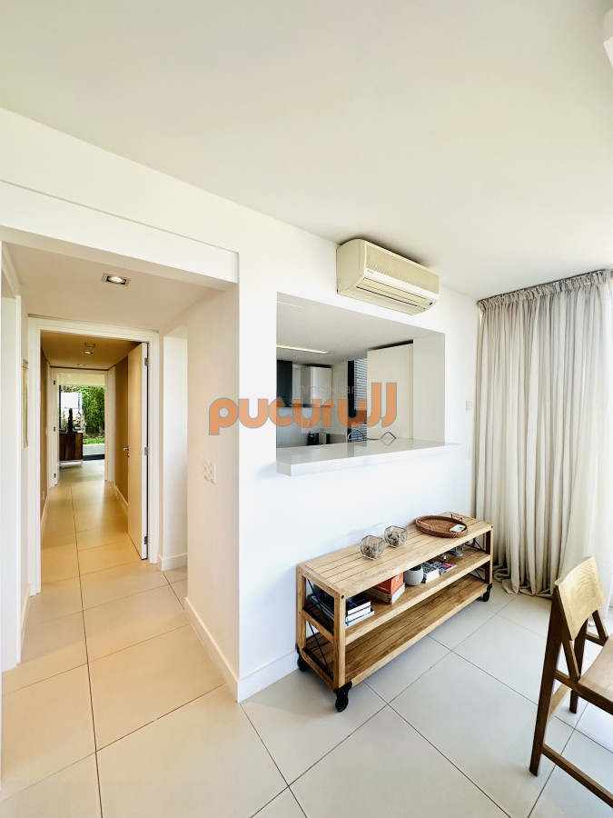 Apartamento ID.2146 - Venta OPORTUNIDAD de exclusivo departamento de tres dormitorios y Parrillero en Punta Ballena