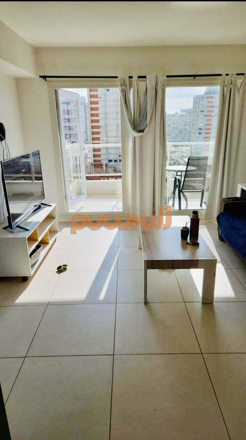 Apartamento ID.2712 - Venta de apartamento de 2 Dormitorios en el corazón de la Península, Torre con servicios