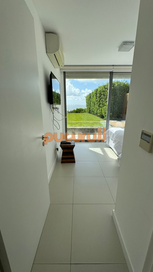 Apartamento ID.1985 - Alquiler temporal de apartamento de 2 dormitorios con parrillero y patio en punta ballena 
