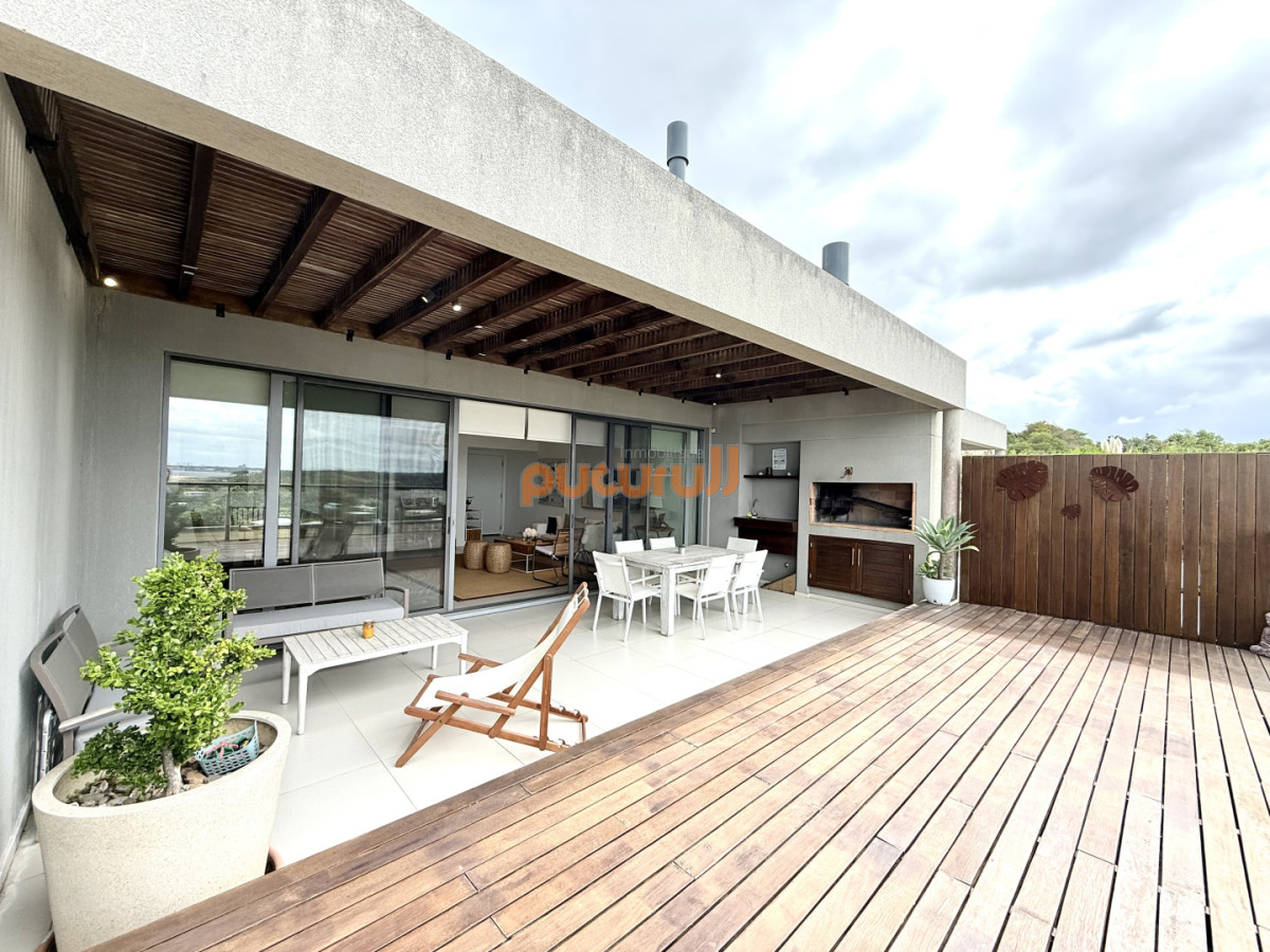 Apartamento ID.2672 - Venta de hermoso departamento de 2 dormitorios más parrillero en Punta Ballena 