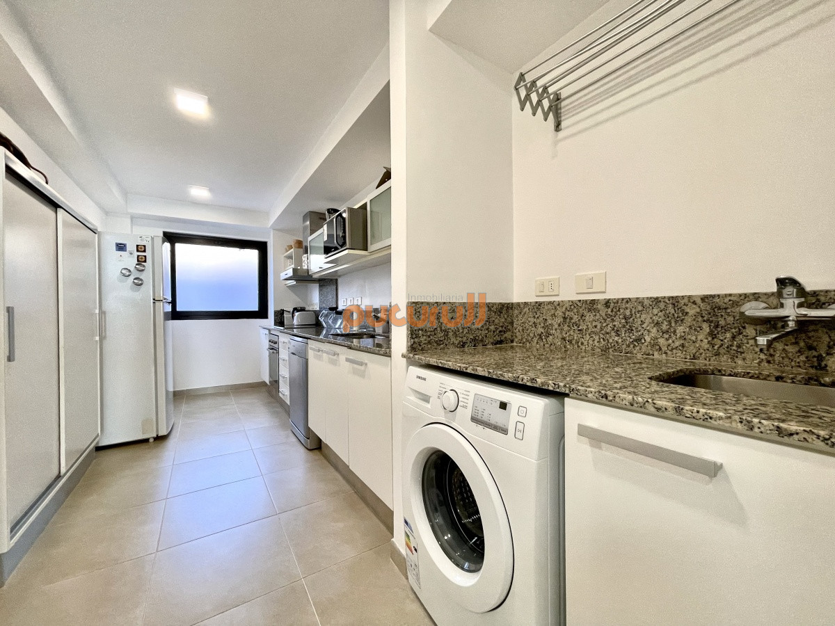 Apartamento ID.1834 - Apartamento de 2 Dormitorios con Parrillero y Vista al Mar en Punta Ballena