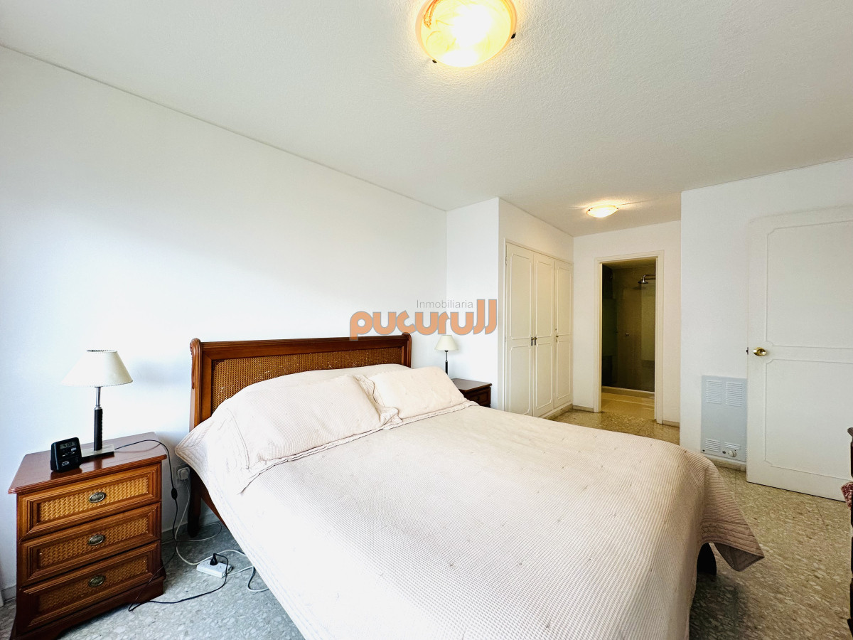 Apartamento ID.2708 - Venta de apartamento en Península de Punta del este con 3 dormitorios y 2 baños reciclado 